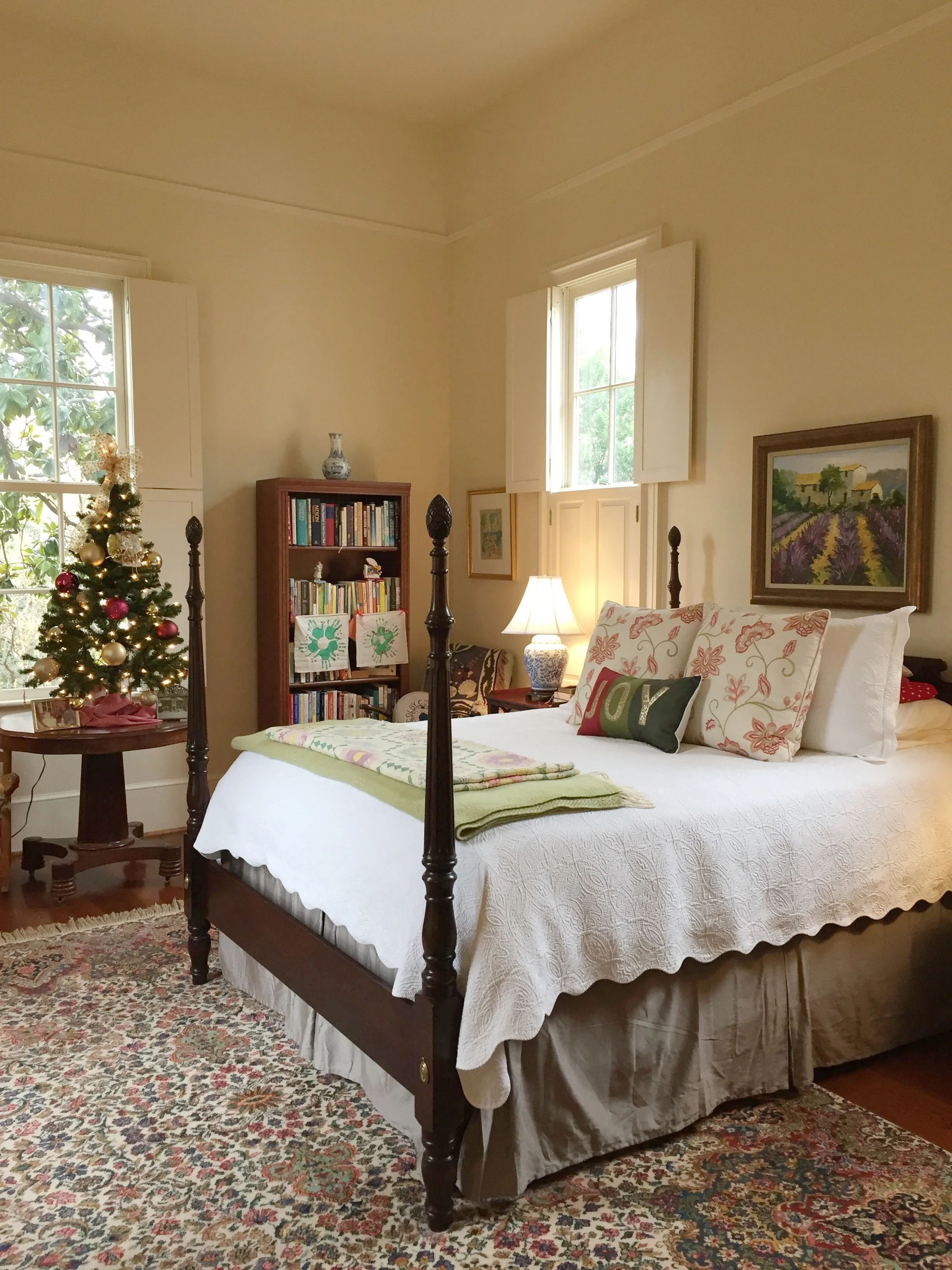 holiday_bedroom_decorating_raleigh.jpg