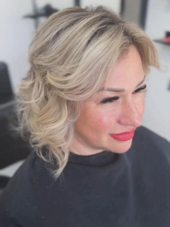 We are in love with this beautiful transformation by Kateryna! ✨

Swipe for the before 👉🏼

If you're ready for a blonde upgrade, give our girl Kat a shout @hair_makeup_kj_sisters