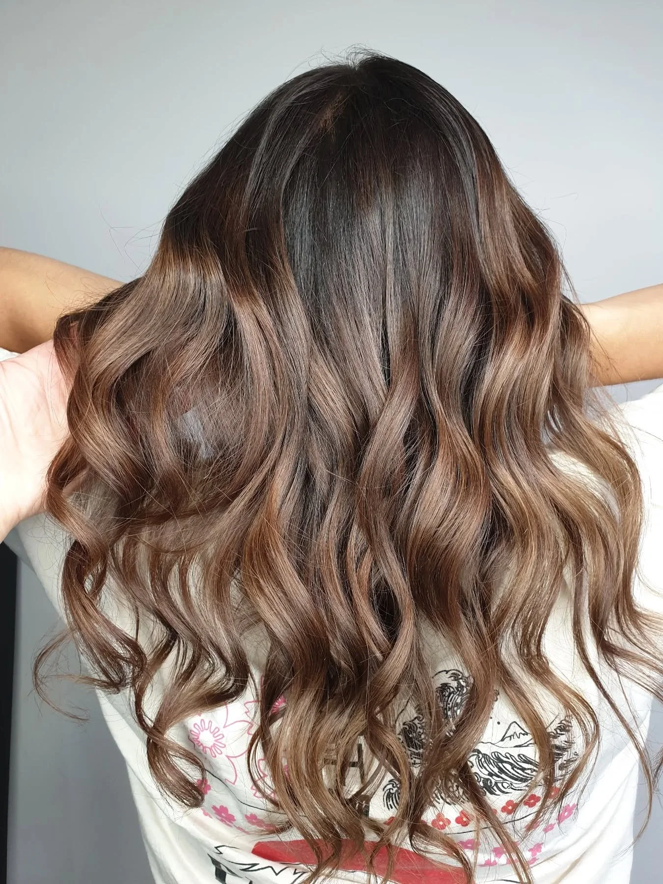 Not all balayage are blonde ✨

We love a brunette upgrade, adding richer, lighter tones to transform your look but in a "subtle, I'm still a brunette" kinda way.

Thinking of a change, but nothing too dramatic? Pop us a message to come in f