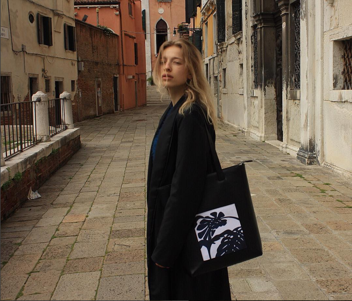 Xenia Emily with TOTE 01