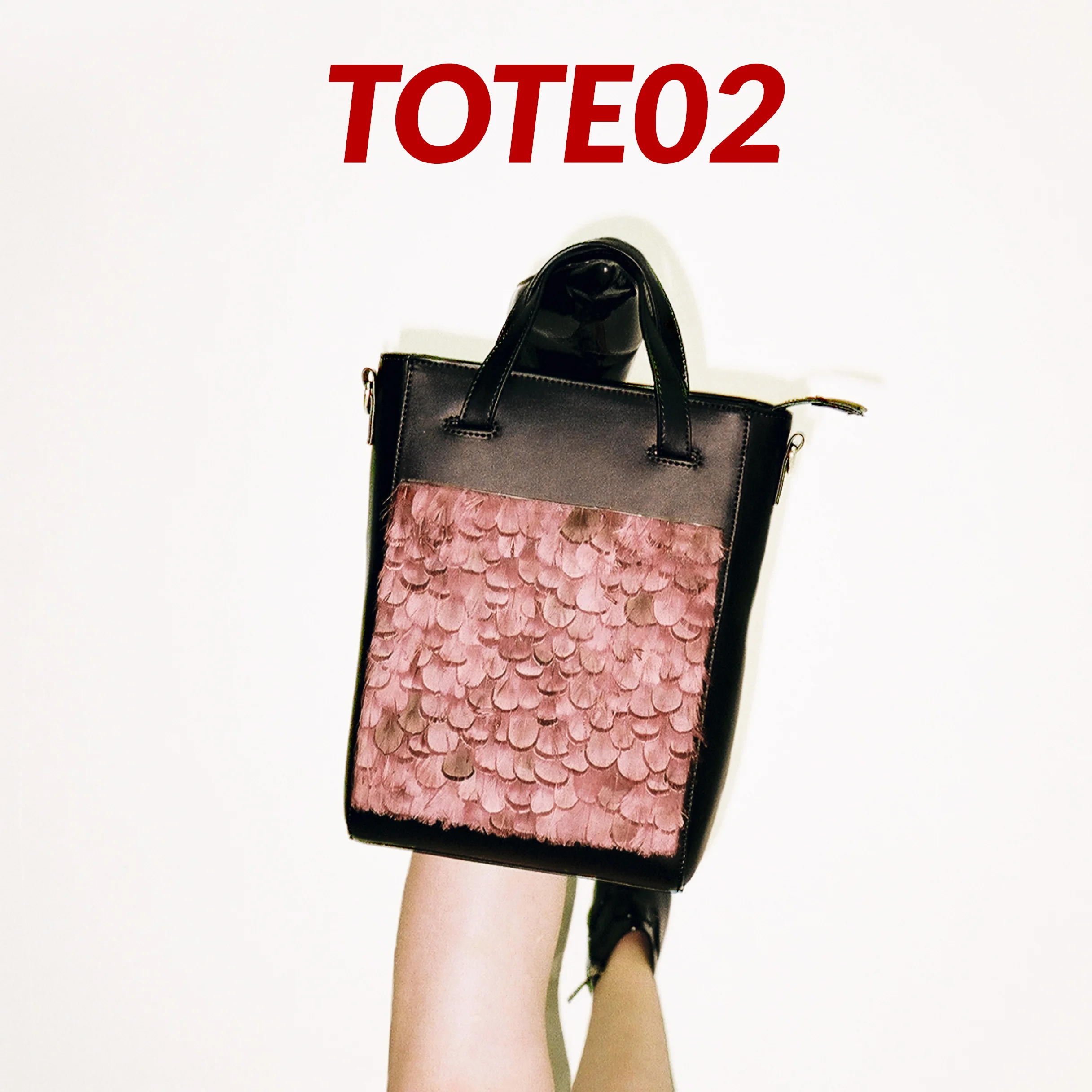 TOTE02 INS .jpg