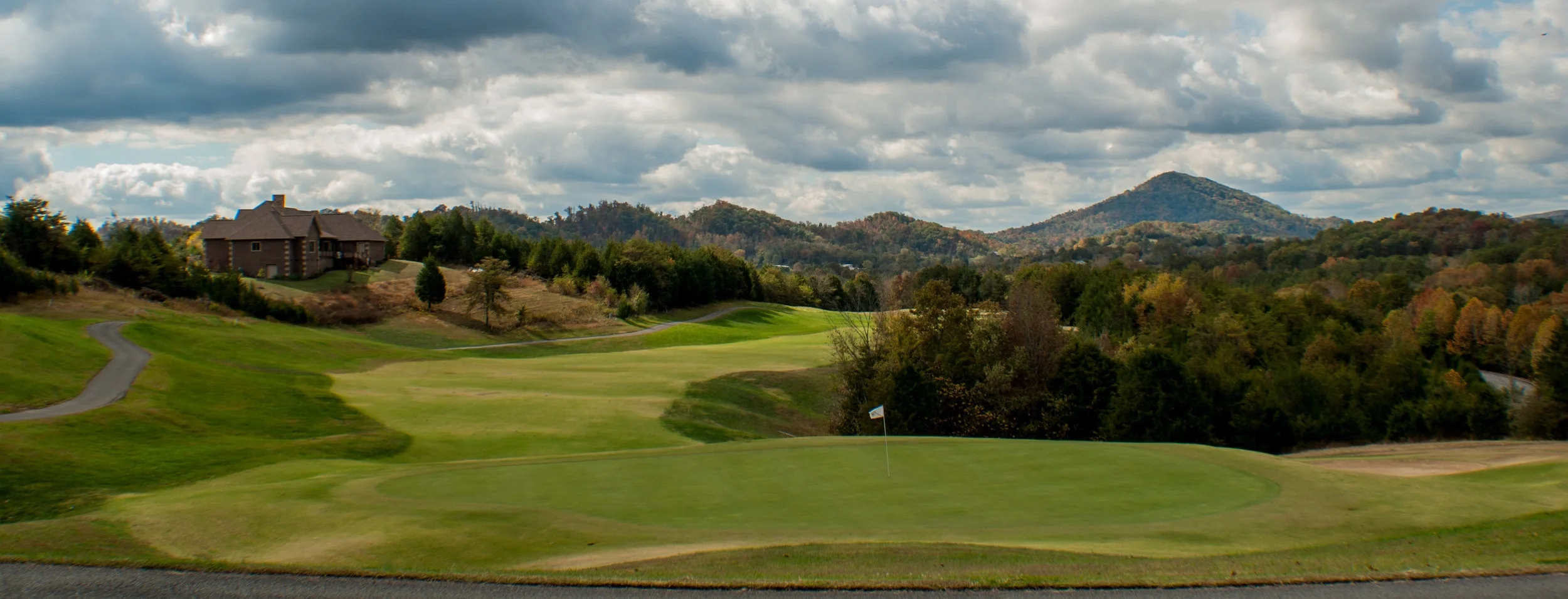 Tennessee_Golf_Woodlake_Course_View.jpg