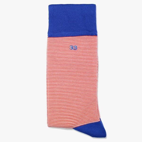 05_Linear_Socks_2_grande (1).jpg