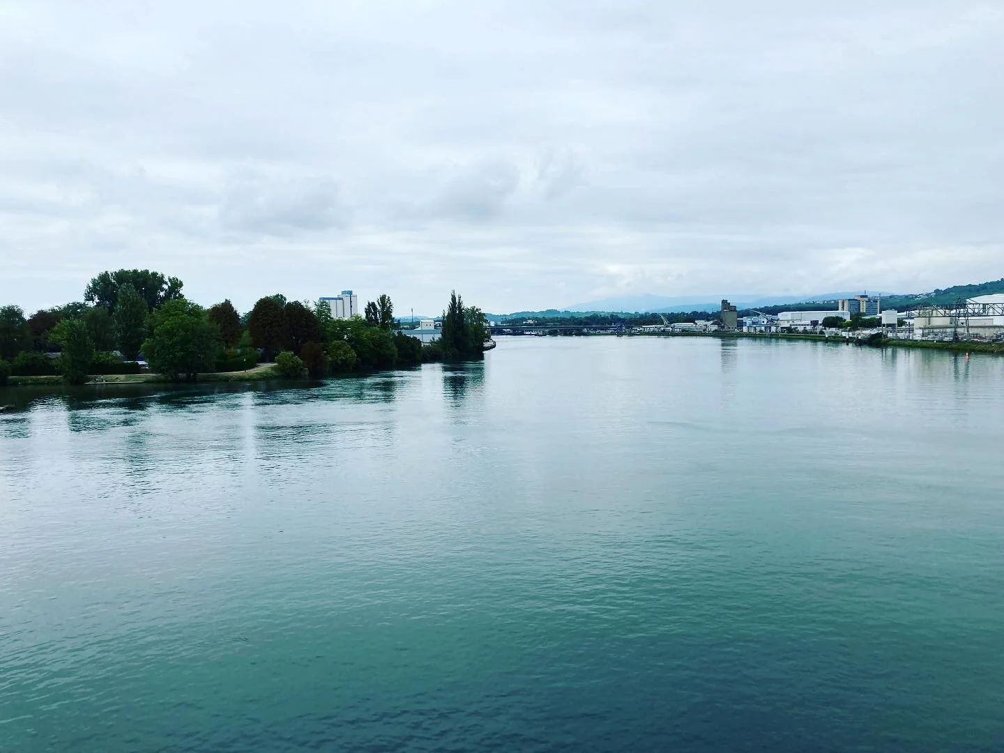 On my bycicle from Switzerland 🇨🇭 to Germany 🇩🇪 and France 🇫🇷 in 30 minutes…:)
 
#germany🇩🇪 #france #switzerland🇨🇭 #basel #threecountrypoint #frontier #international #rhein #europe #photography #leica #analogphotography #peace #peace