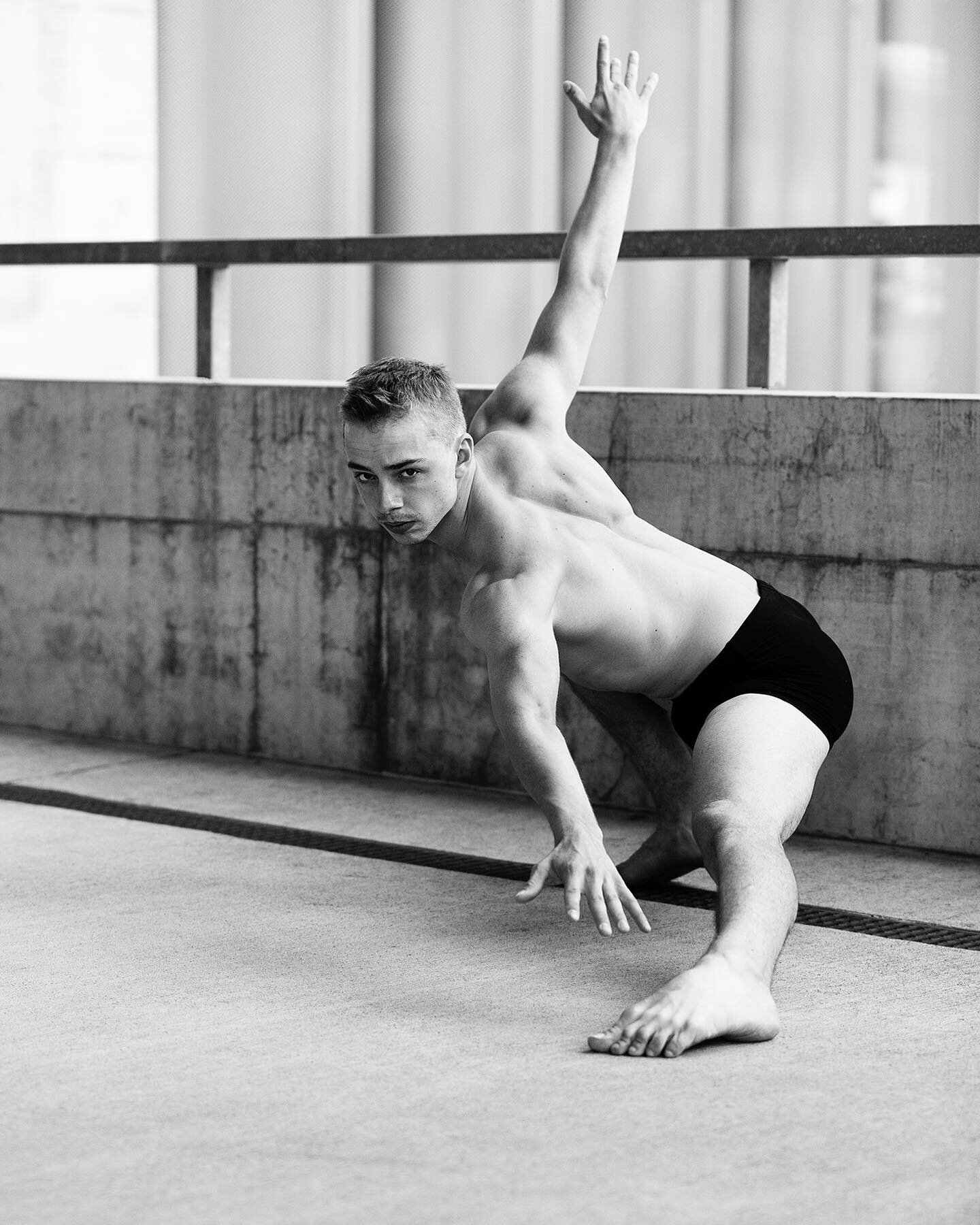 With professional ballet dancer Basil Schwerzmann, member of the Czechia  National Ballet 
Thanks for a stunning performance!  @basil_n_s #basilschwerzmann #ballet #czechnationalballet #dance #balletdancer #czechballet #photography #dancephotography