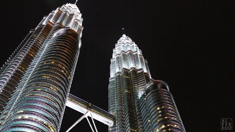 petronas-towers-21.jpg