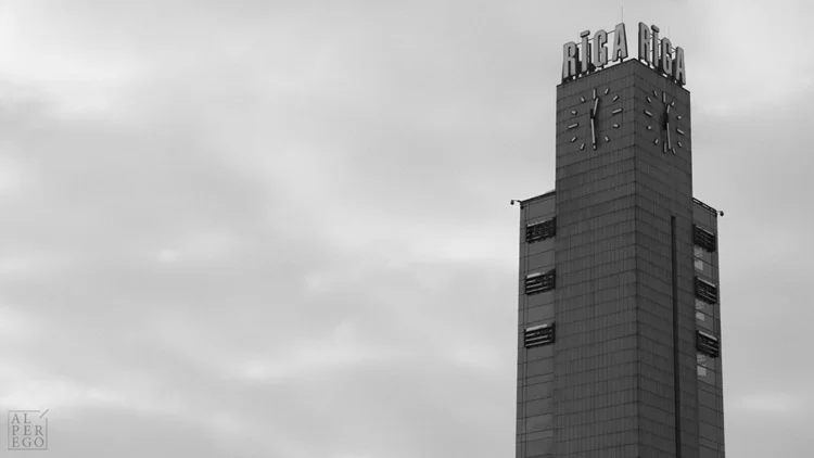 baltic-circle-0603-riga-central-station.jpg