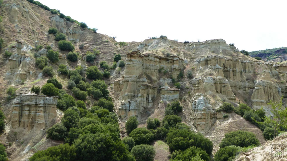 kula-fairy-chimneys-peribacalari-05.jpg