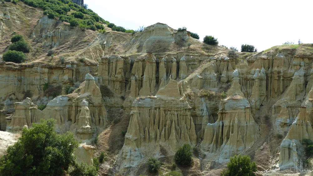 kula-fairy-chimneys-peribacalari-07.jpg