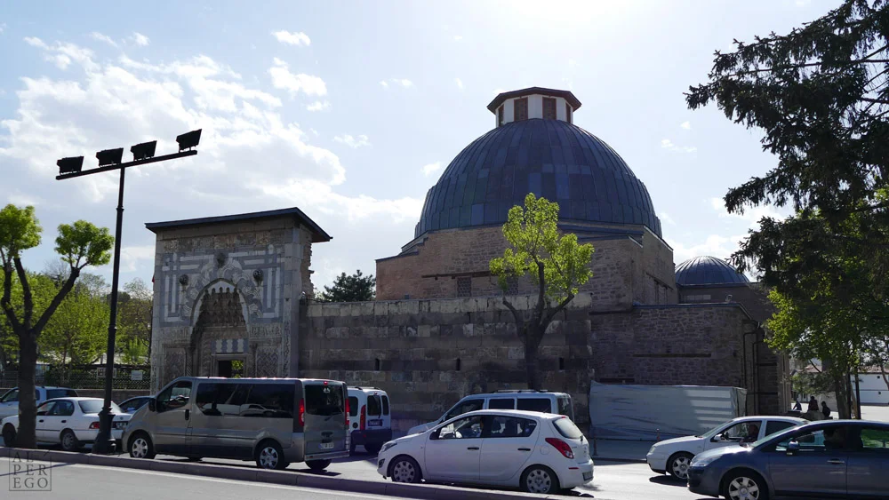 karatay-madrasa-28.jpg