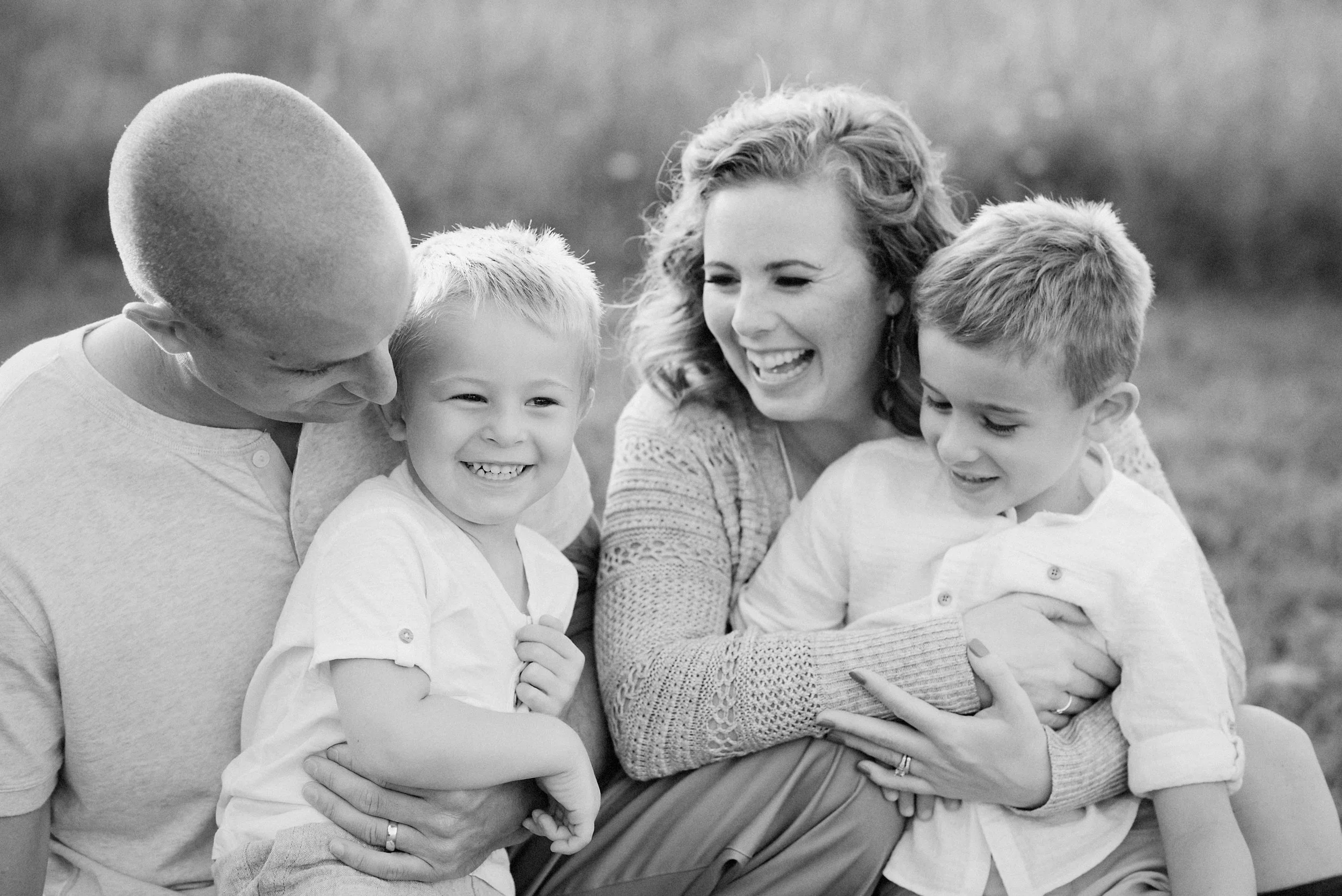 Northern-Virginia-Family-Photographer-Quiet-Side-Photography-Loudoun-County-Virginia-48Fields-GoldenHour-GFamily-2017.jpg
