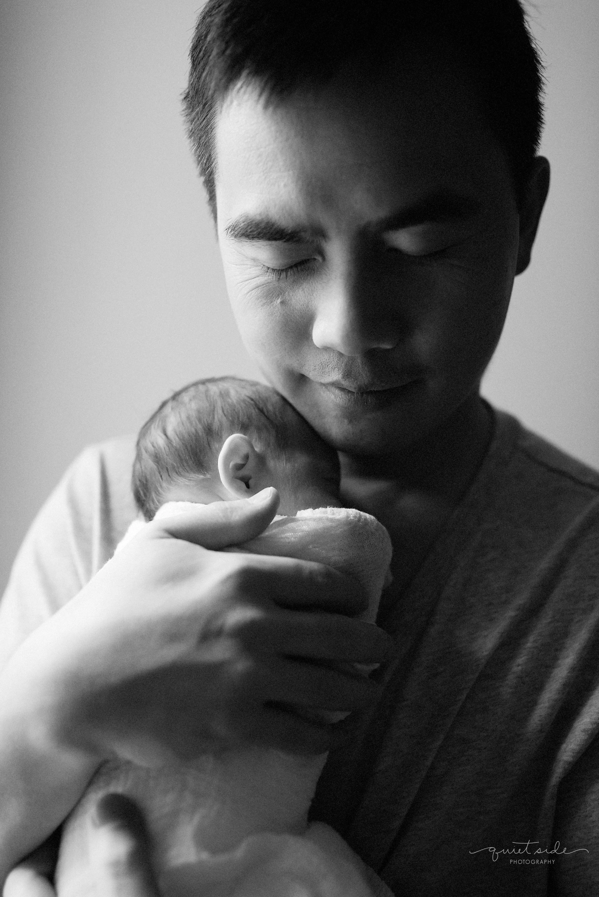 quietsidephotography-northernVA-LoudounCounty-Newborn-Photographer-Maternity-Family-Motherhood-Lia-FirstLook.jpg
