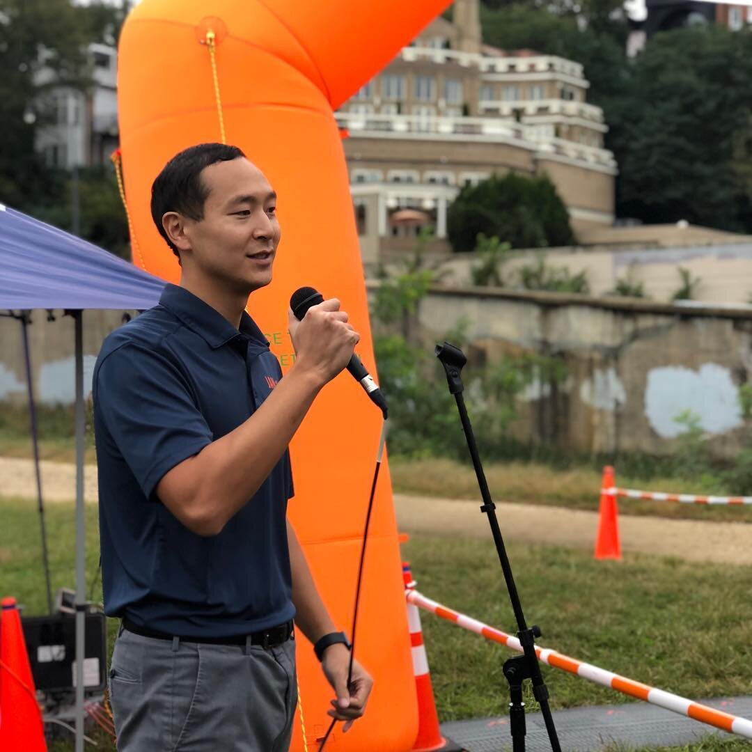 Thankful to be able to lead the warm-ups for Specialove's Fall in Love 10k Run &amp; 5k Run/Walk!! &quot;Running their hearts out for children with cancer and their families!&quot; #physicaltherapy #fitness #motivation #10k #cancersucks #specialove #