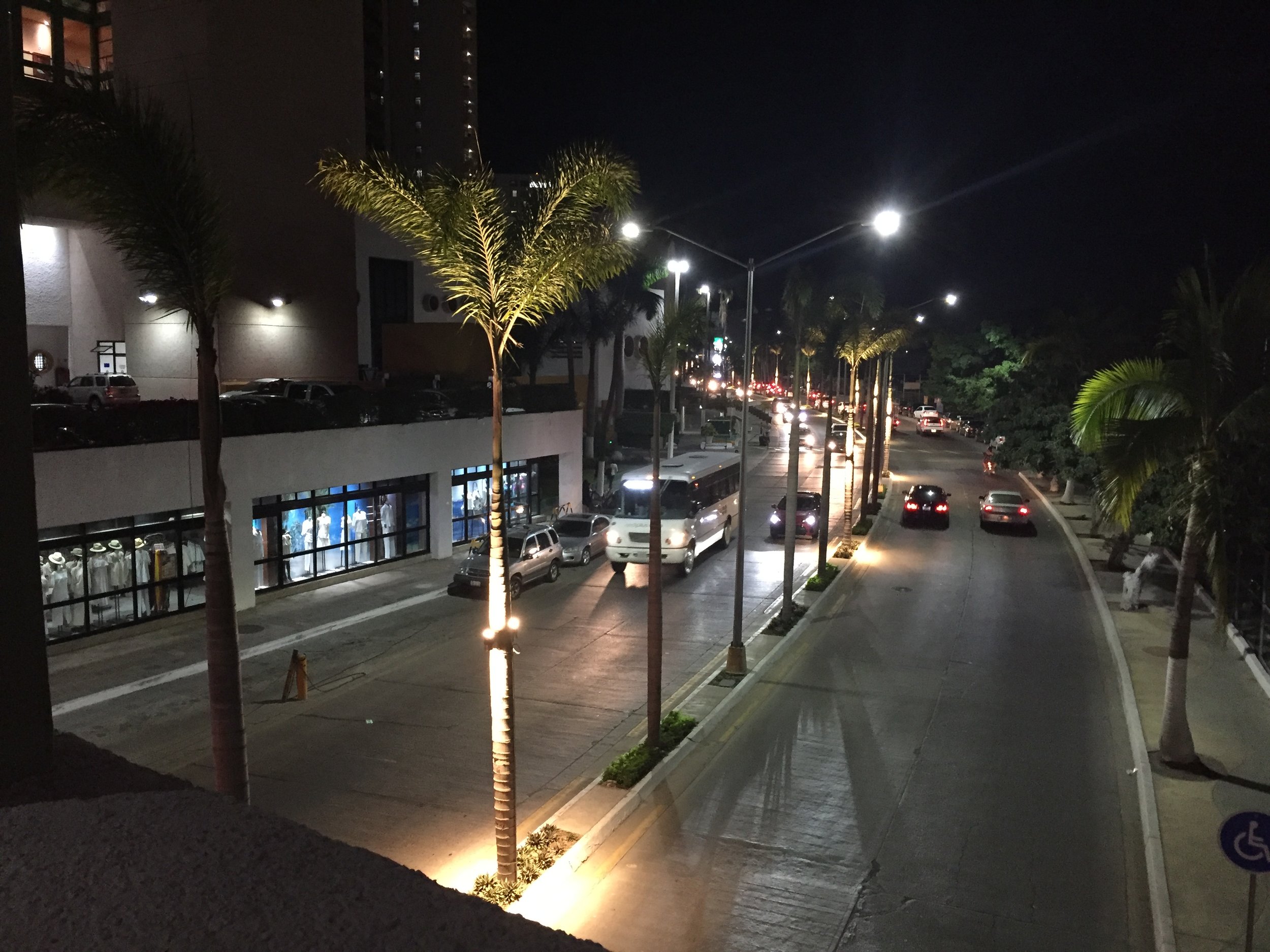 For those on the more adventurous side, there are many off-resort bars and restaurants to explore.