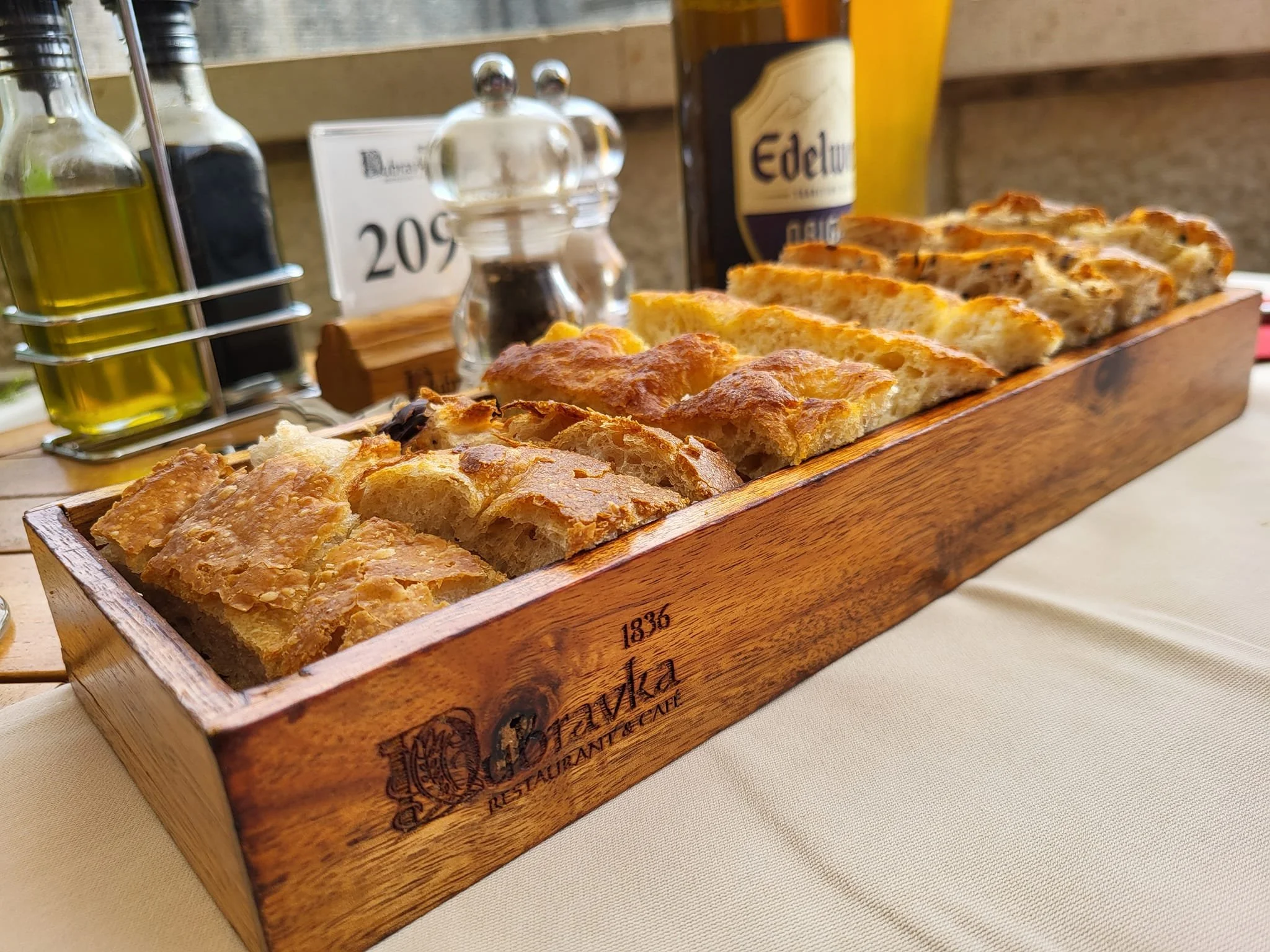 foccacia.jpg
