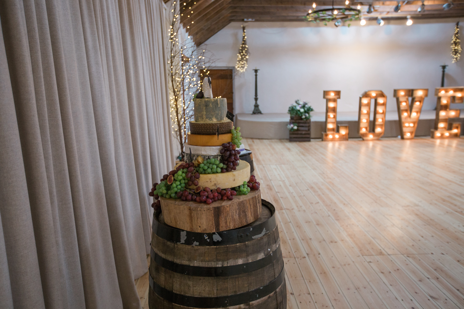 aswanley barn wedding