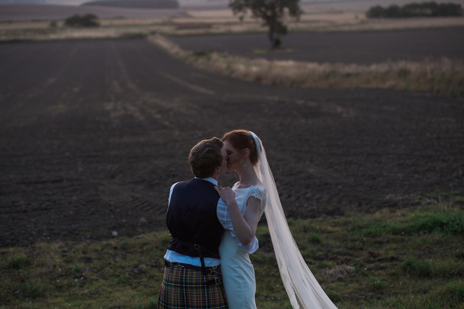 wedding photographer Aberdeenshire, wedding photography Aberdeen, the barn at barra