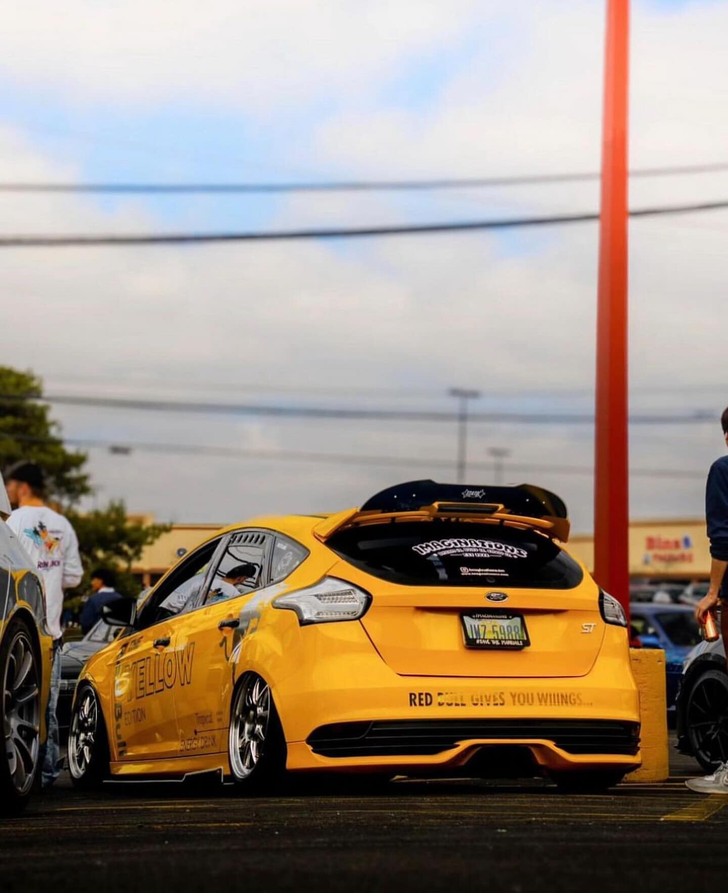 @bouncy.banana rocking Vega 🫡 
📸📸 @acephotography.y 

 #vegamotorworks #vegaModified  #fordfocusST #focusST #fordnation #hothatch #hatchback #fordfiesta #fiestaST #fordst #splitter #ford #instadaily #hatchsociety #loweredlifestyle  #lowered #focus