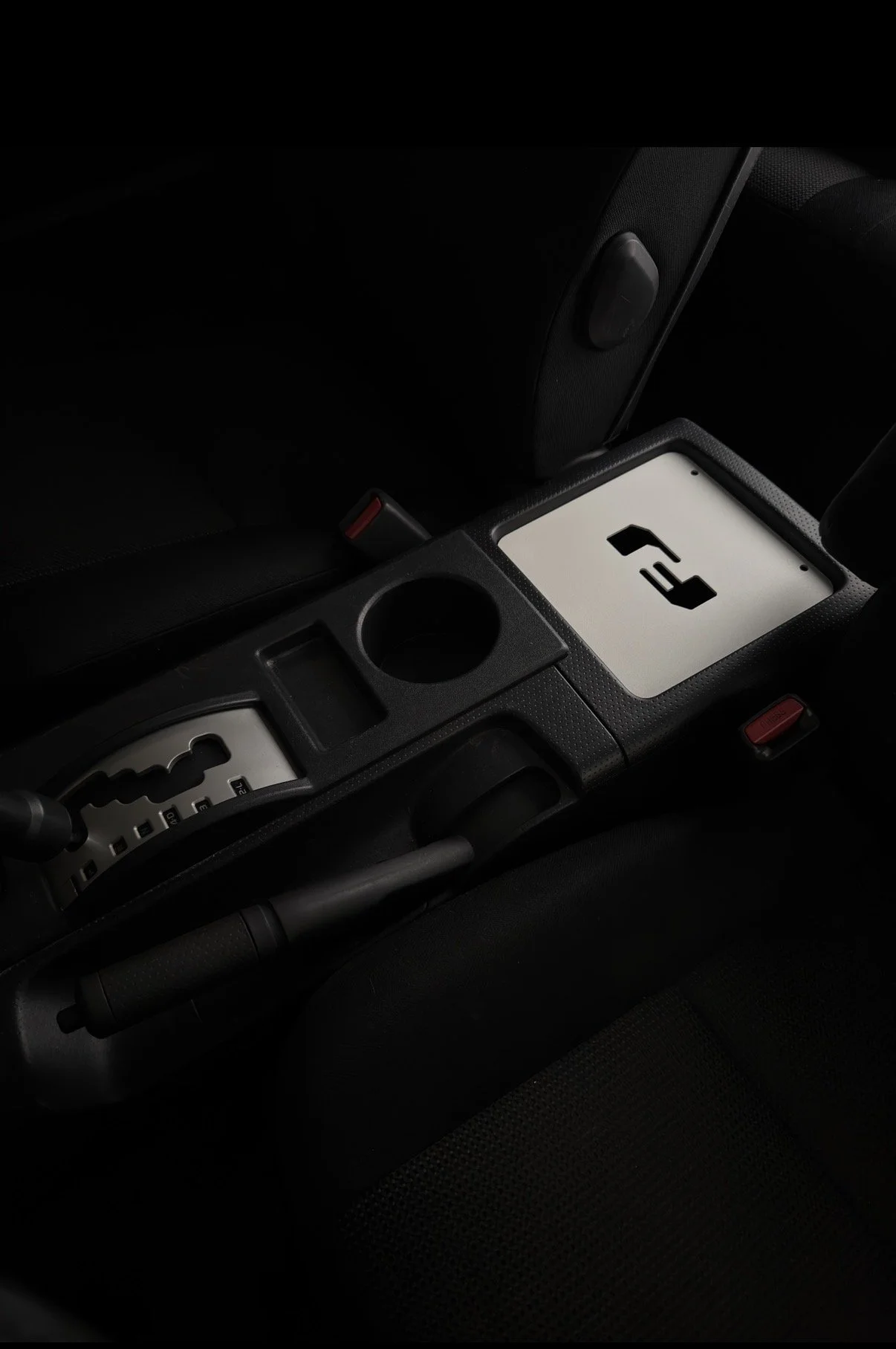 VM FJ CRUISER CONSOLE COVER LID WHITE.jpg