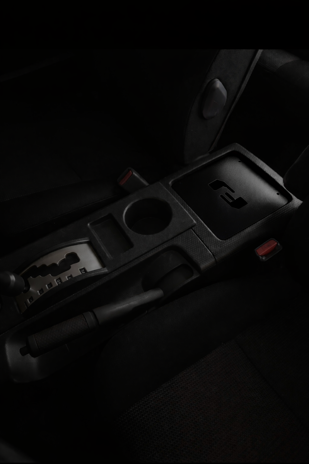 VM FJ CRUISER CONSOLE COVER LID BLACK.PNG