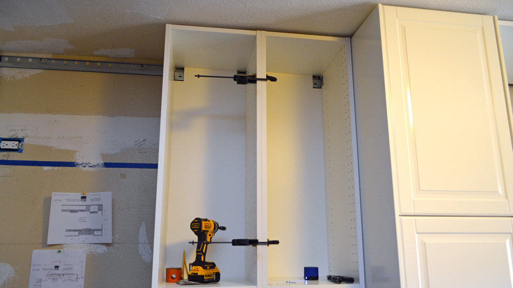 3_clamping_IKEA_cabinets.jpg