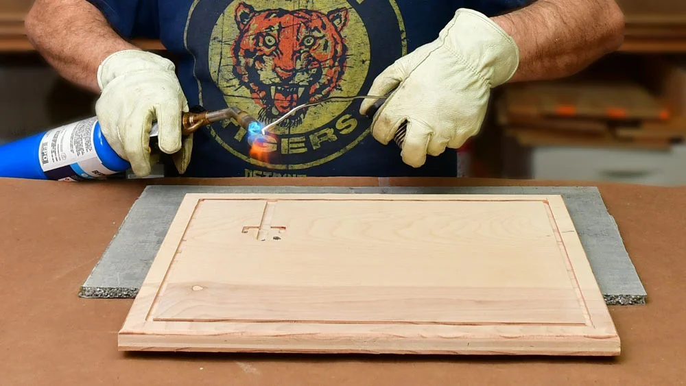 melt_solder_into_wood.jpg