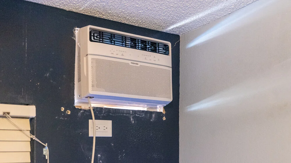 AC-through-the-wall.jpg