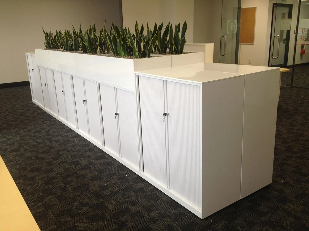 TAMBOUR-STORAGE-WITH-PLANTERS-(3).jpg