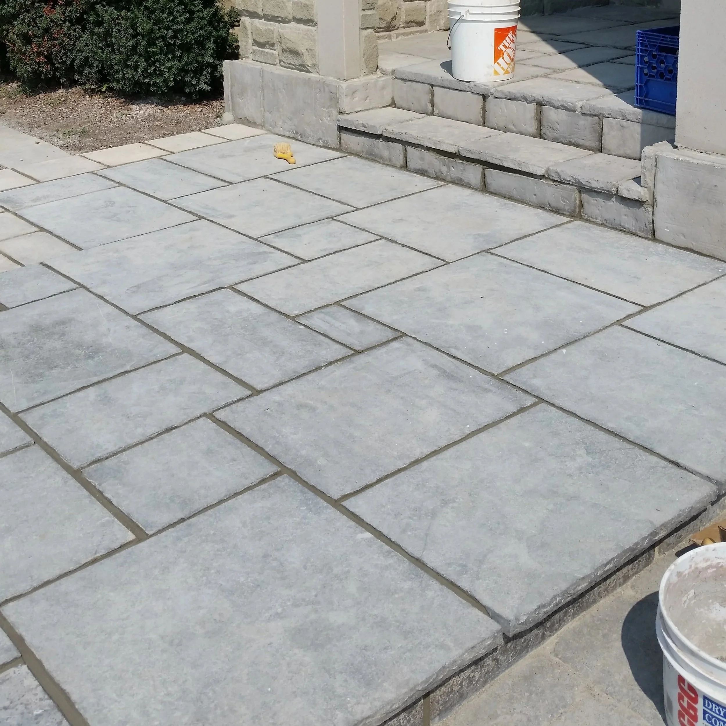 Indian square cut flagstone in dove grey, Aurora 2014