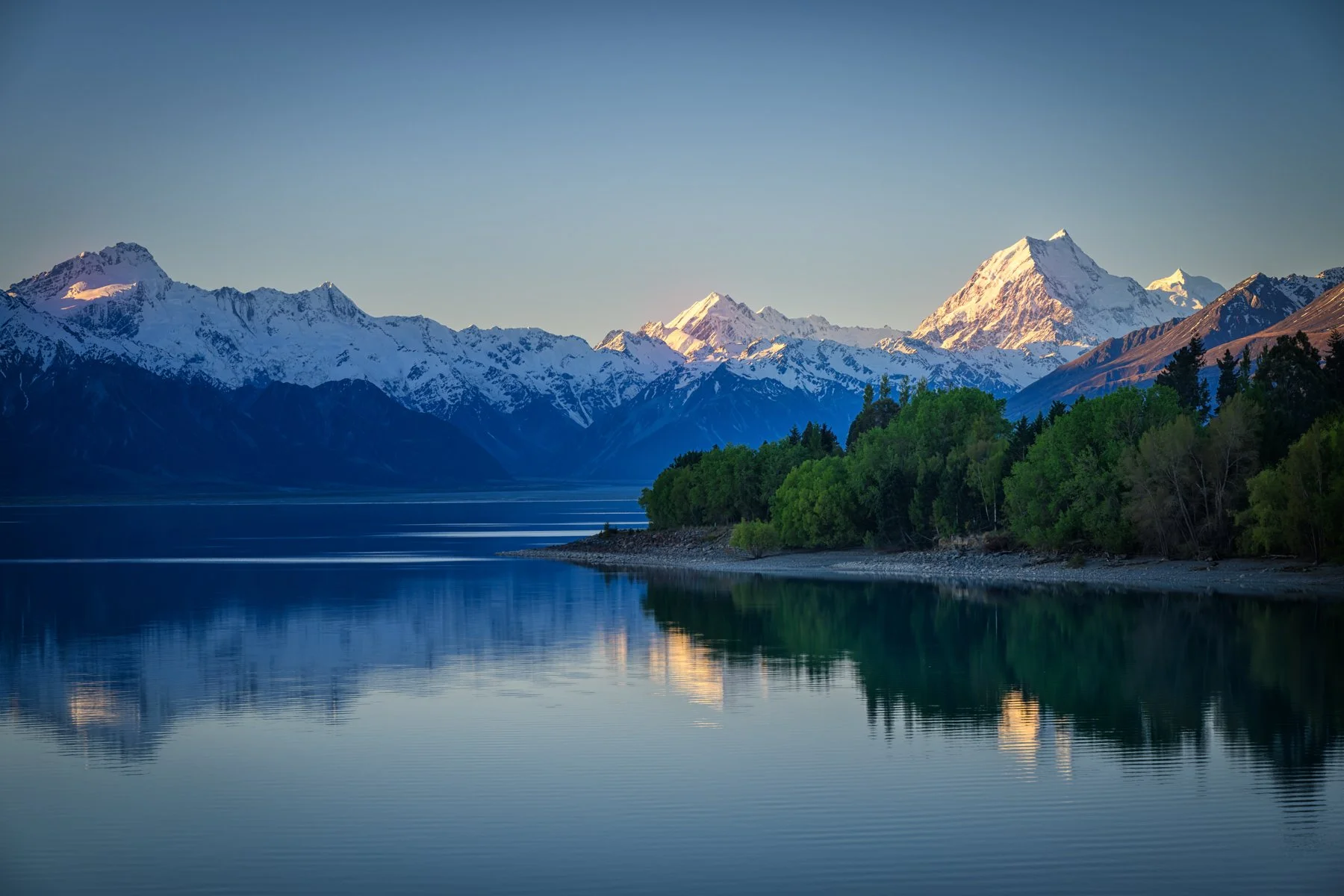 High Peaks of the Southern Alps, Lake Pukaki, New Zealand