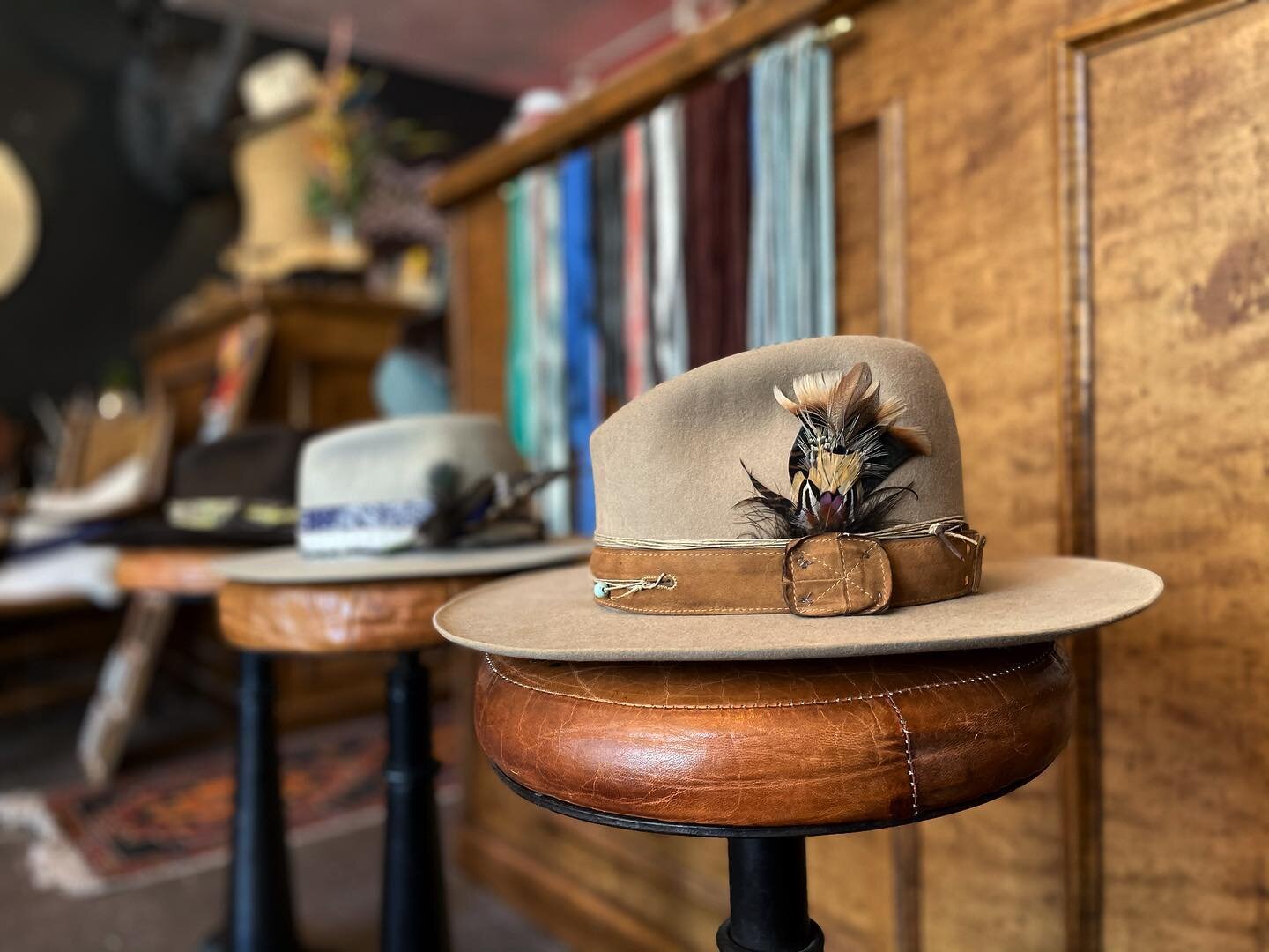 | Our kind of line up |
&bull;
&bull;
&bull; 📷 @waywardroamer
#aspenhatter #customhats #bespoke #artisans #locallymade #customhat #hatter #westernvibes #aspen #aspenco #austintx #austin365 #handmade #customized #hatshots #hats #style #bohostyle #pot