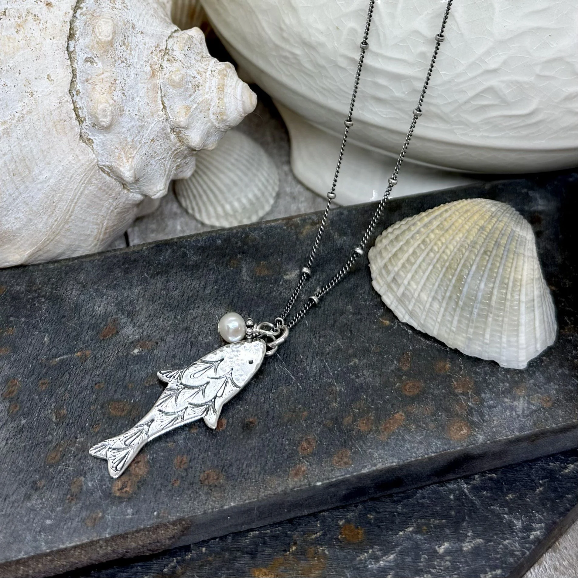 fishnecklace2.jpg