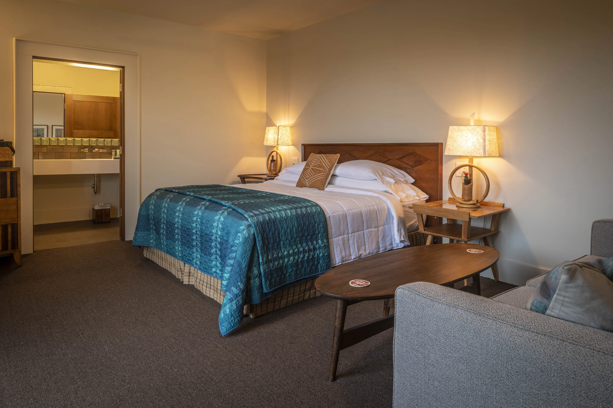 401 Bed.jpg