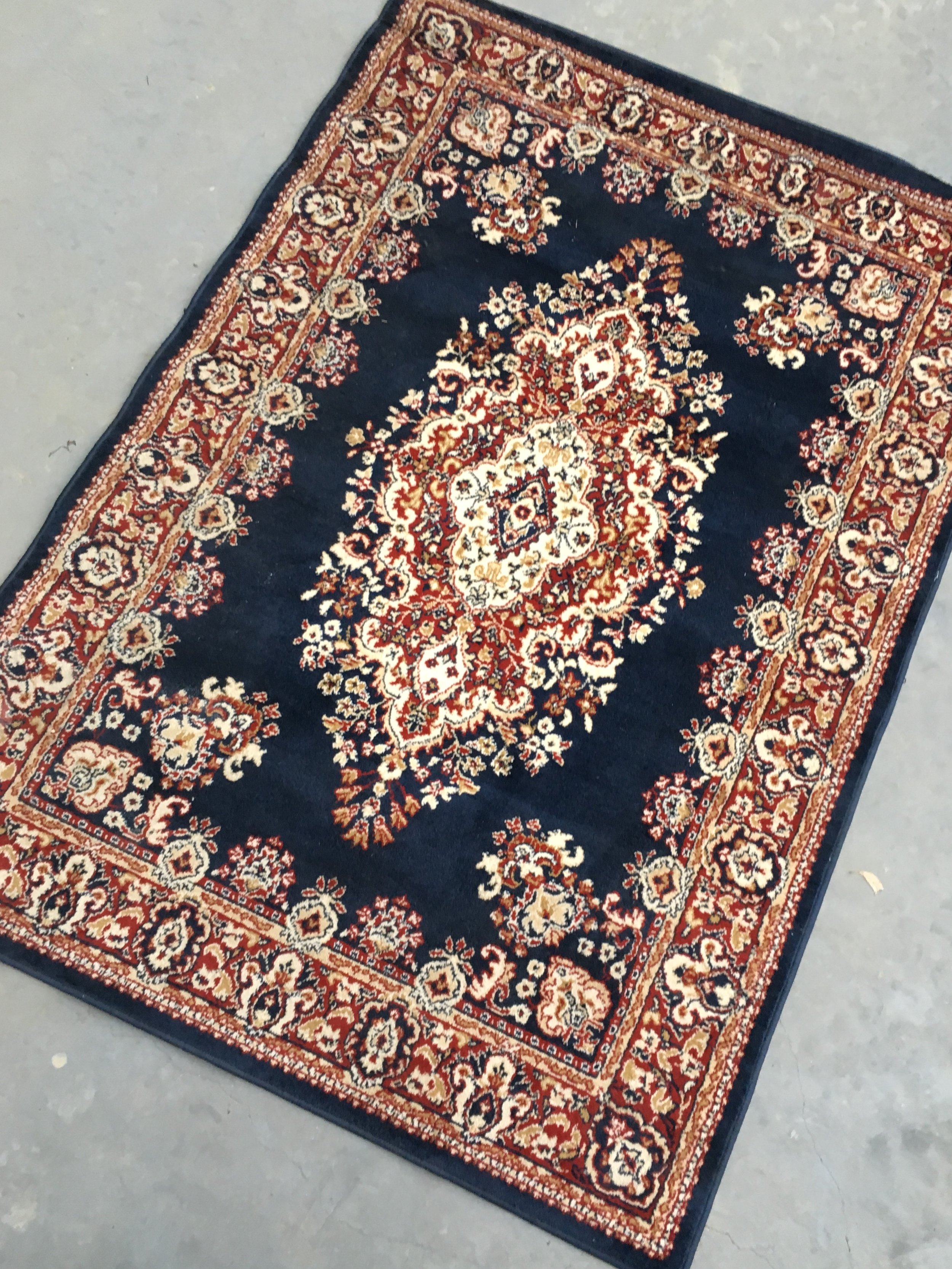 Blue Persian Rug 1.6m x 2.3m $45