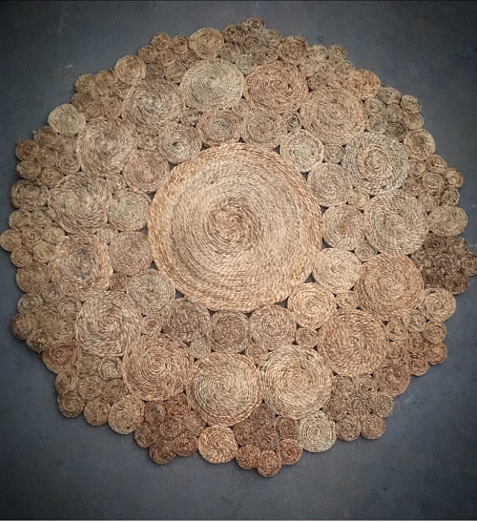 Large Round Jute Rug 150cm round $40