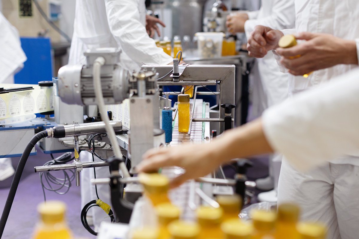 andy-bate-commercial-reportage-ebrd-honey-production-line-detail-15.jpg