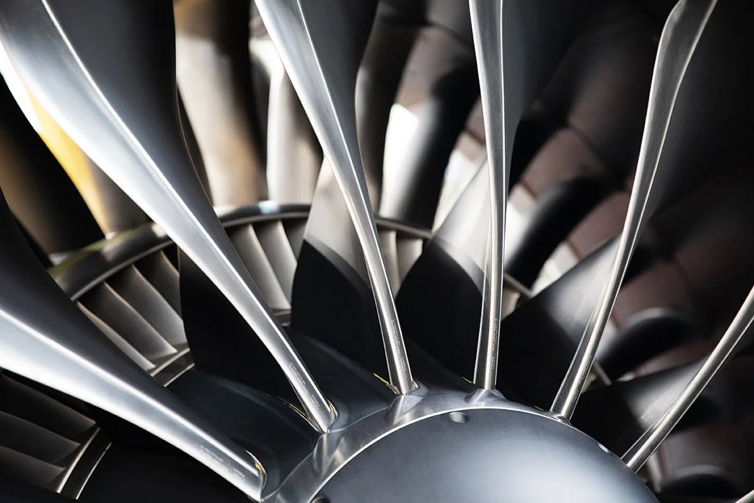 andy-bate-brand-photography-aero-engine-centre-propeller-blades-close-up-07.jpg