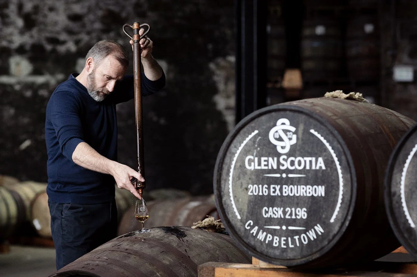 glen-scotia-distillery-iain-mcalister-using-whisky-thief-dunnage-warehouse-07.jpg
