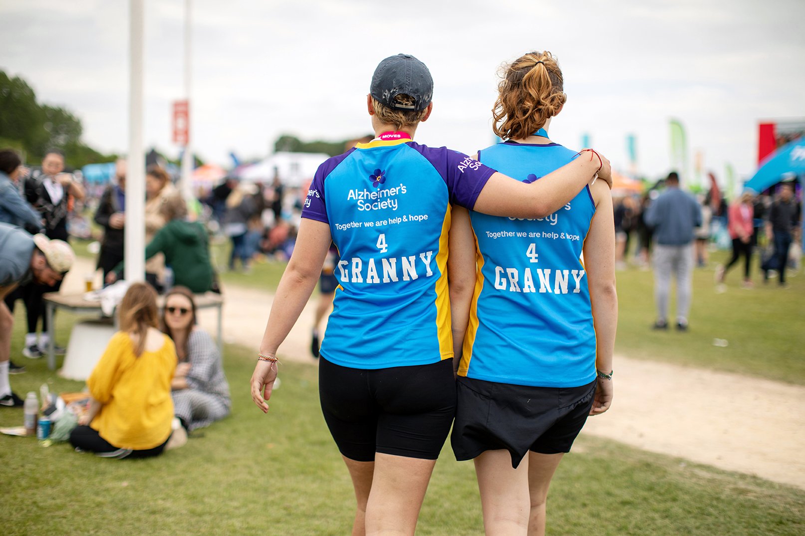 andy-bate-sisters-half-marathon-4-granny-alzheimers-society.jpg