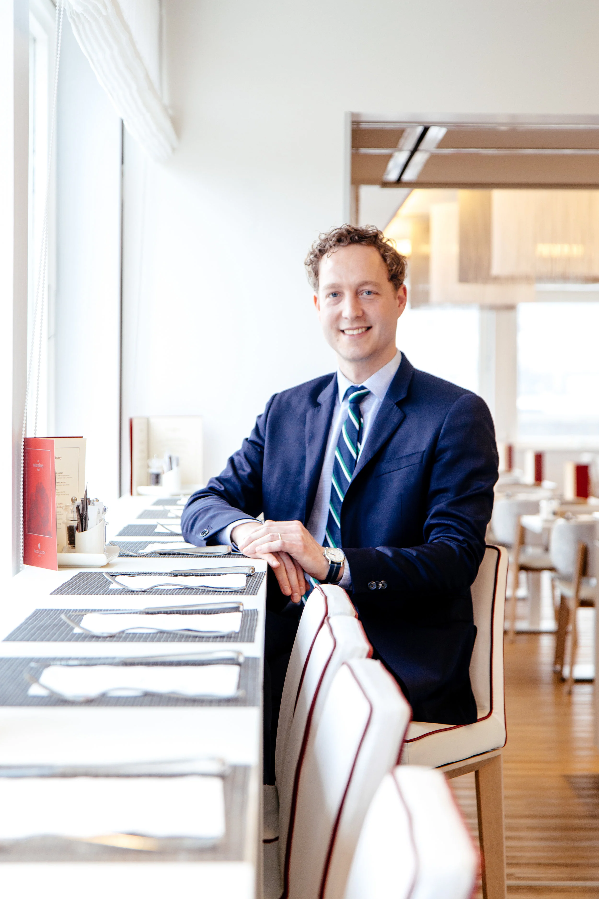 IN 7TH HEAVEN, DOWNTOWN