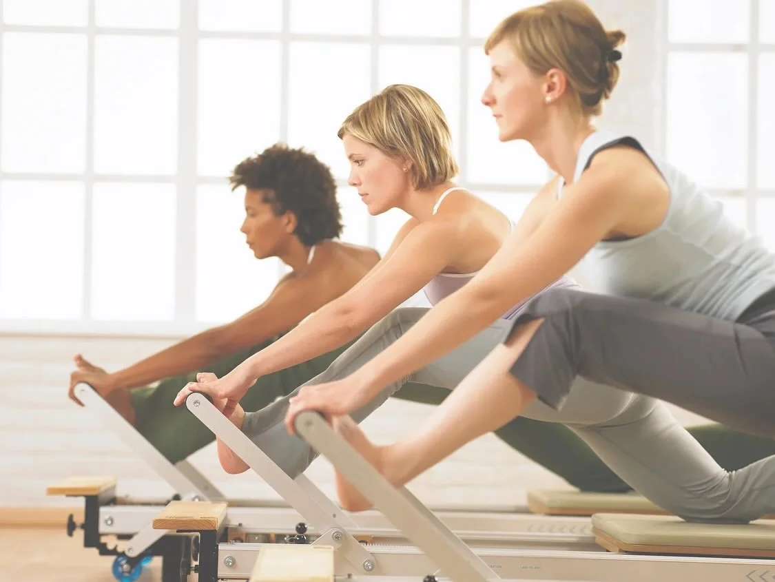 REFORMER PILATES LA NOUVELLE FORCE DOUCE D&rsquo;ASPRIA

Allier pr&eacute;cision, fluidit&eacute; et transformation physique : le Pilates Reformer s&rsquo;impose comme la discipline phare de l&rsquo;&eacute;t&eacute; &agrave; l&rsquo;Aspria Arts-Loi.