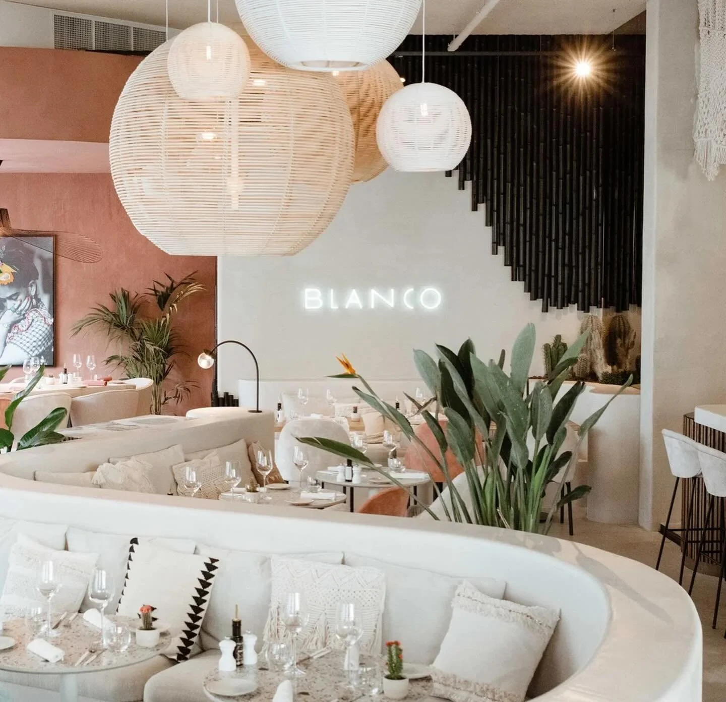 Le Zoute Grand Prix a lieu ce week-end !

Pollen en profite pour vous pr&eacute;senter ses bonnes adresses &agrave; Knokke.

2 - RESTAURANT BLANCO - WHO NEEDS A HOLIDAY WHEN YOU CAN DINE AT BLANCO?

Un mariage r&eacute;ussi entre saveurs mexicaines e