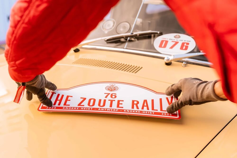 UN HORIZON &Eacute;LARGI POUR UNE EXP&Eacute;RIENCE UNIQUE

En 2026, la Zoute Grand Prix Car Week ne se contente plus d&rsquo;occuper le Zoute, elle invite tout Knokke-Heist &agrave; vivre au rythme de l&rsquo;automobile d&rsquo;exception. Du 7 au 11