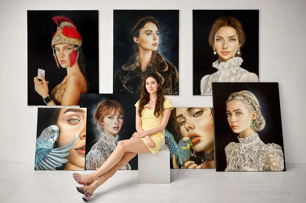 PROTECTION &amp; R&Eacute;ENCHANTEMENT

Cet &eacute;t&eacute; &agrave; Knokke, la superbe galerie Never Give Up met &agrave; l&rsquo;honneur l&rsquo;artiste parisienne ANNABELLE. Une dizaine de ses peintures dialogueront avec celles de l&rsquo;artist