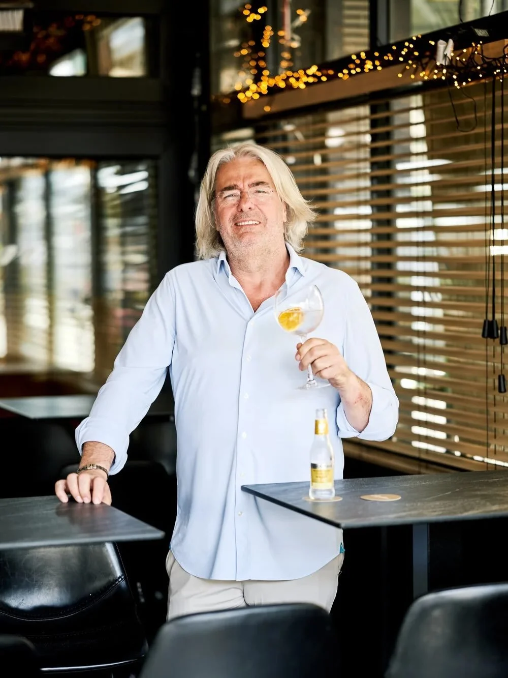 Family First

&laquo; Nous sommes pr&eacute;sents chaque jour pour honorer la m&eacute;moire de notre fils. &raquo; 
Bien plus qu&rsquo;un simple restaurant &agrave; succ&egrave;s, Carlton Brasserie, c&rsquo;est aussi et surtout le fruit d&rsquo;une 