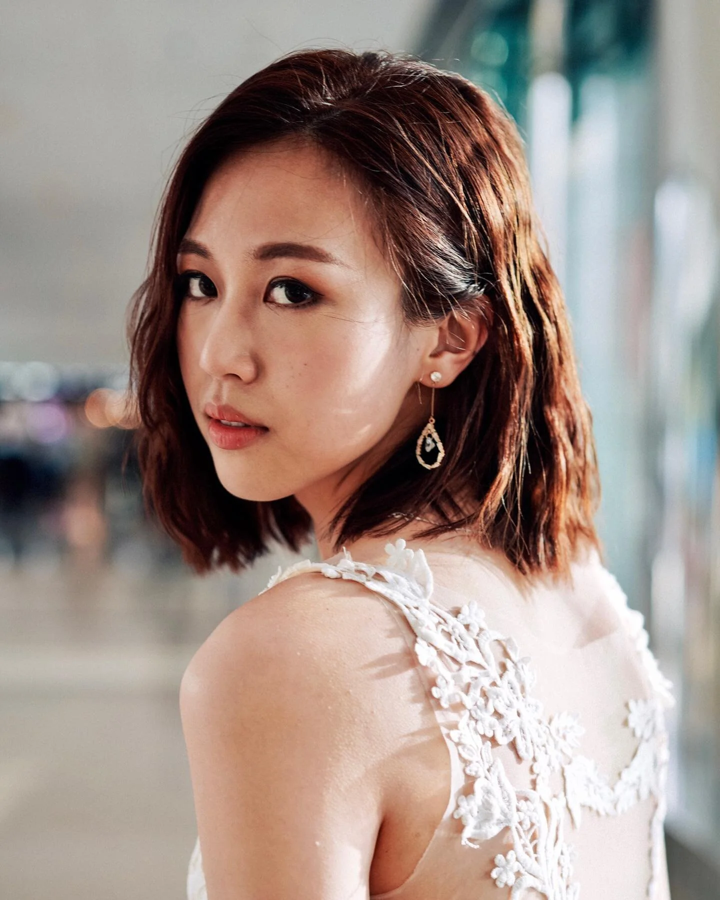 Stop and stare
.
.
.
Photographer | @kitography_ @3arles
Gown | @whitygown
MUA | @dc_style_makeup
Model | @hmsroxanne
Bouquet | @sidor.flower . . . . .
#iamatraveler #agameoftones #artofvisuals #vscocam #thecreatorclass #exploretocreate #estheticlabe