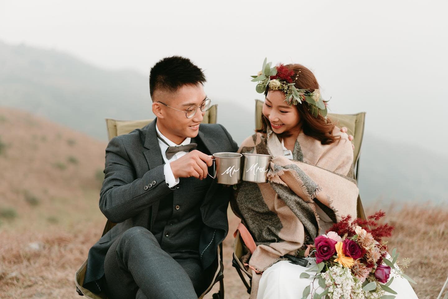 It takes hands to build a house but only hearts can build a home⛺️❣️
-
#elopewithkitography
#hongkongelopement
-
-
-
Photographer  @kitography_ @3arles 
MUA @sali_monjolimakeup
Gown @tulipa_wedding
Florist @makeyourchoicesss_floralab
Ribbon @immortal