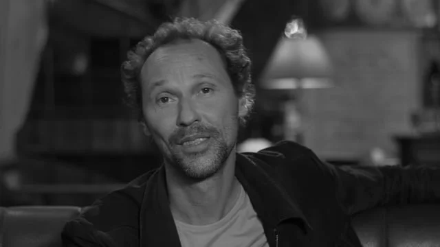 AURELIEN CHAUVAUD | ASHTRAY AND CIGARETTES