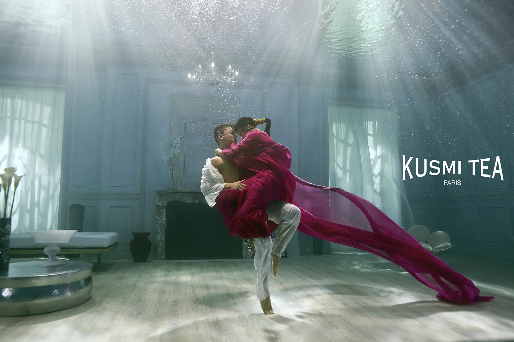 Kusmi_Tea_Sweet_Love_2_Underwater_Advertising.jpg