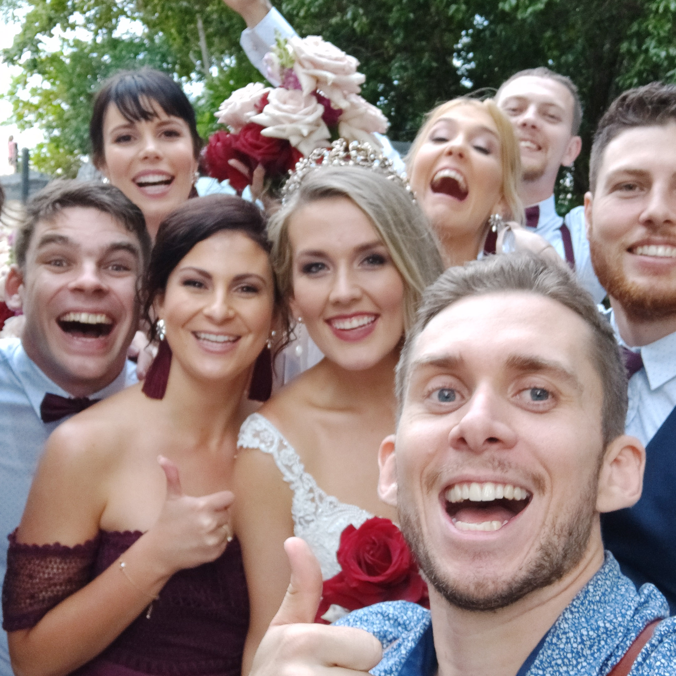 The-raw-photographer-cairns-wedding-photography-bridalparty-selfie-9.jpg